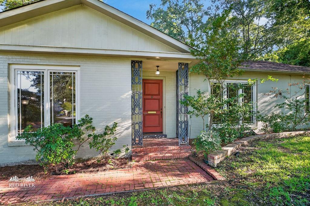 708 Azalea Drive Property Photo 1