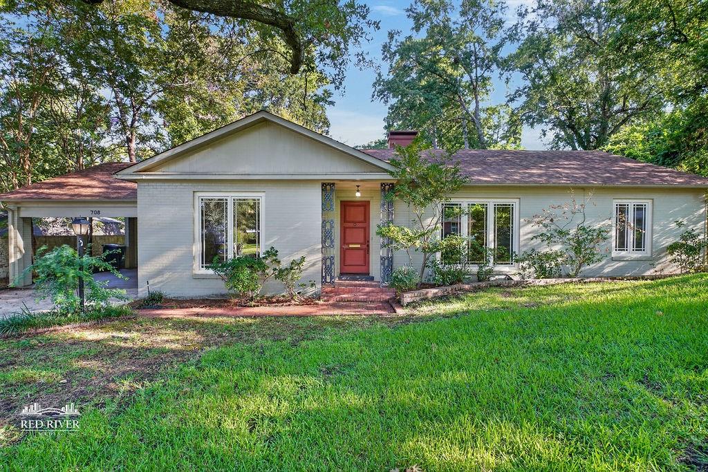 708 Azalea Drive Property Photo 3