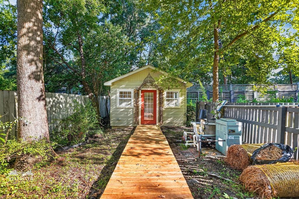 708 Azalea Drive Property Photo 17