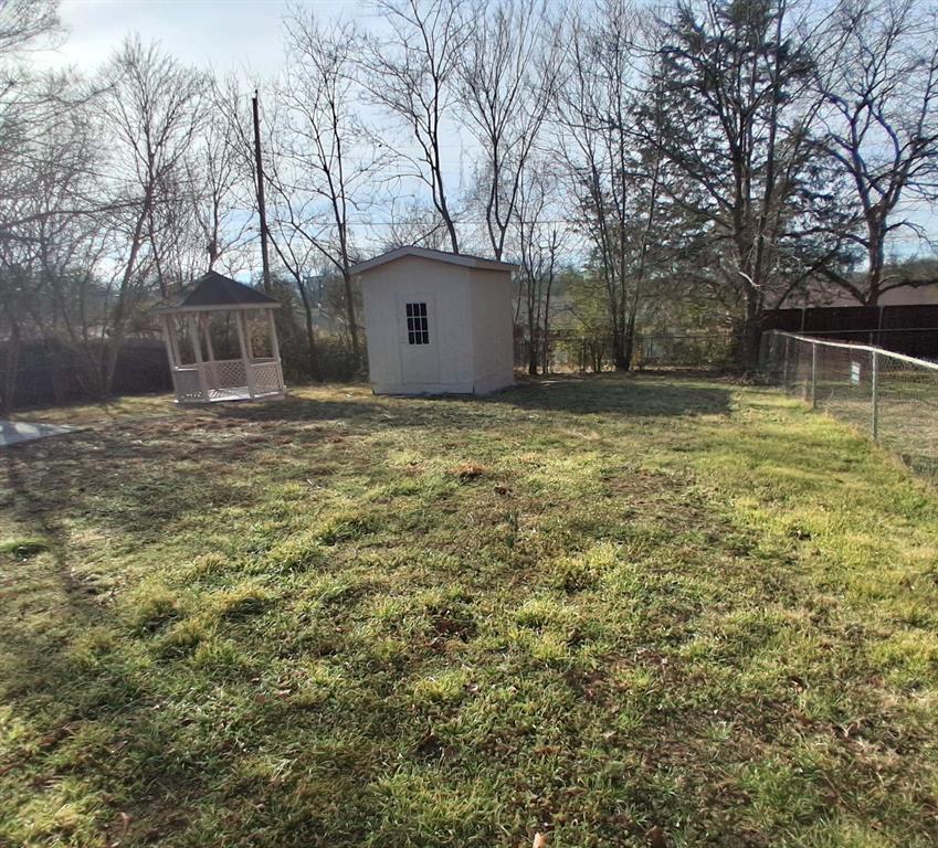 516 Forrest Lane Property Photo 3