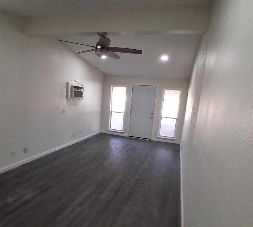 516 Forrest Lane Property Photo 6