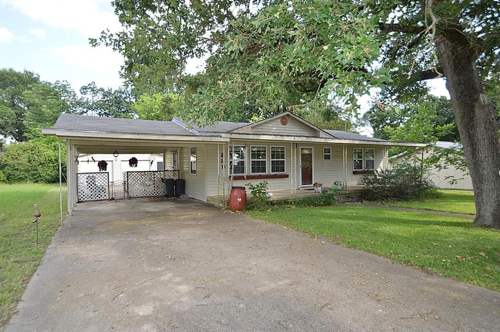 220 Littlefield Drive Property Photo 1