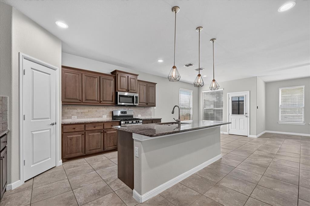 2508 Clay Creek Lane Property Photo 6
