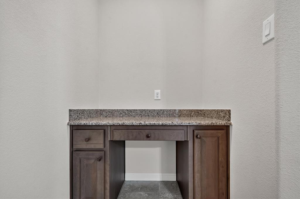 2508 Clay Creek Lane Property Photo 10