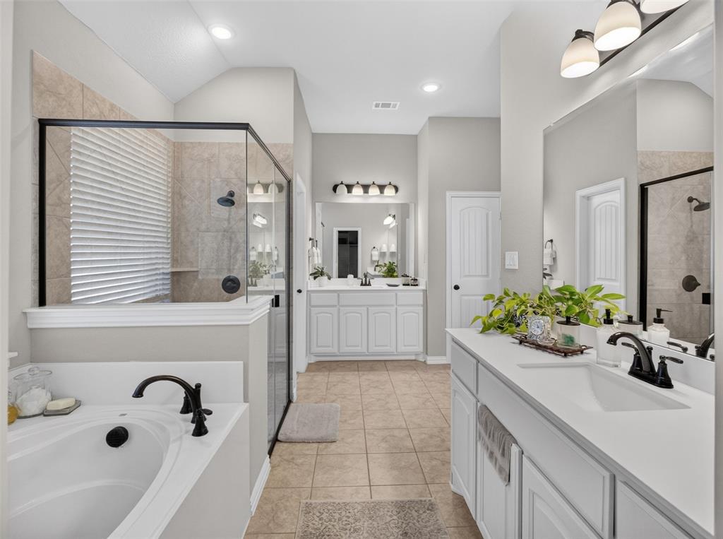 4004 Sanger Meadow Drive Property Photo 11