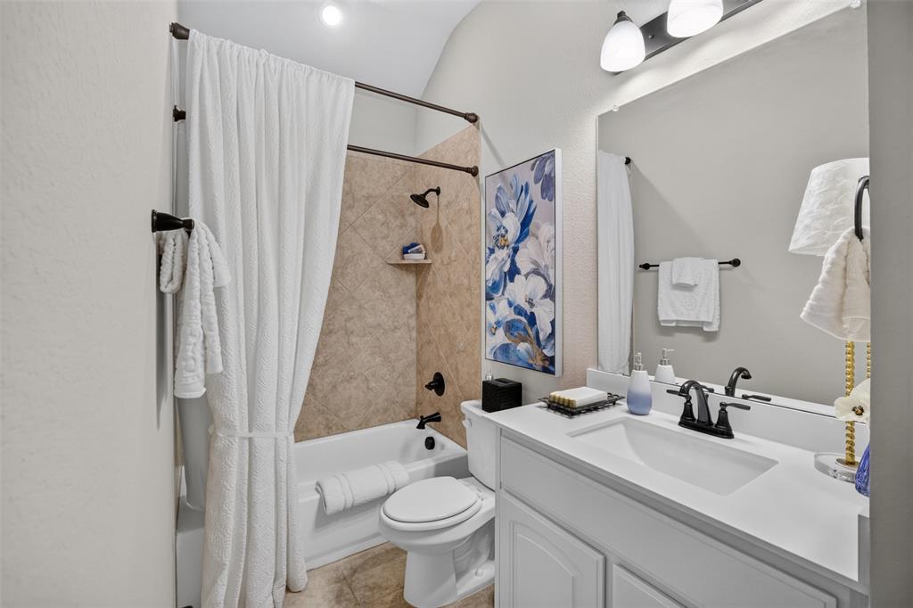 4004 Sanger Meadow Drive Property Photo 13