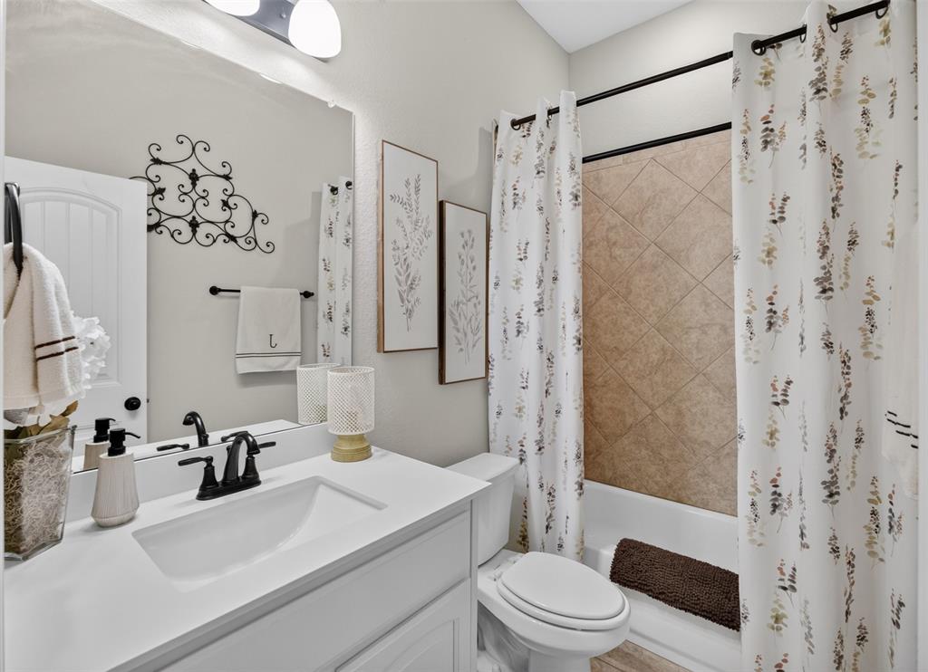 4004 Sanger Meadow Drive Property Photo 29