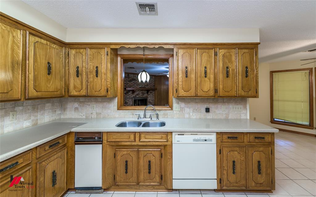 5407 Coach Road Property Photo 12