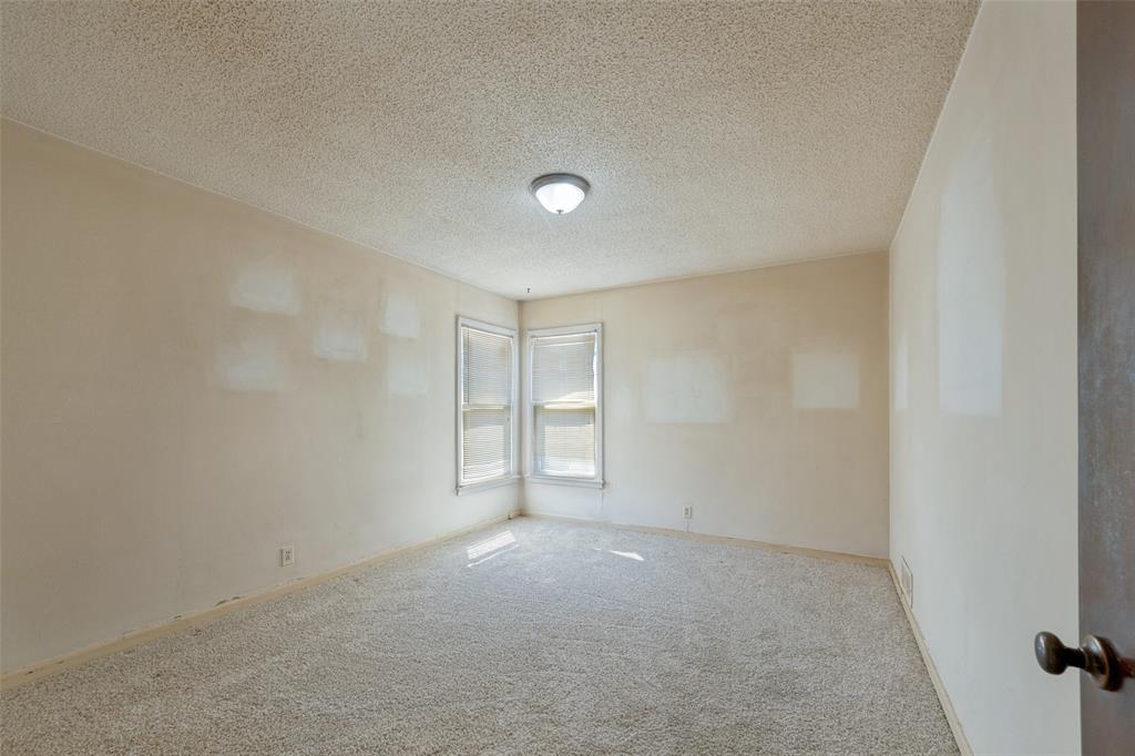 825 Glenda Drive Property Photo 17