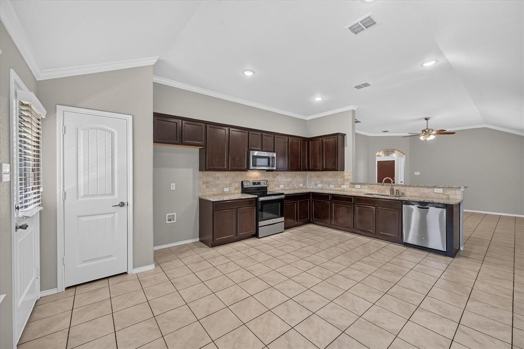 4094 Serene Drive Property Photo 7