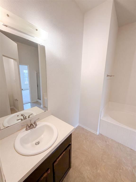1910 Tawakani Lane Property Photo 9