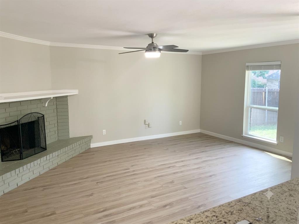 700 Sunny Slope Drive Property Photo 3