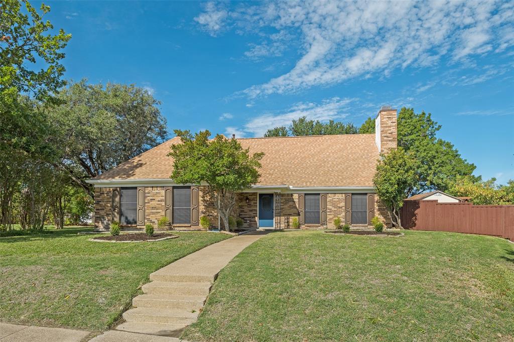 1505 Vera Cruz Drive Property Photo 2