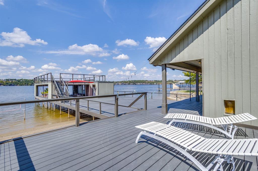 4500 Sherry Court Property Photo 4