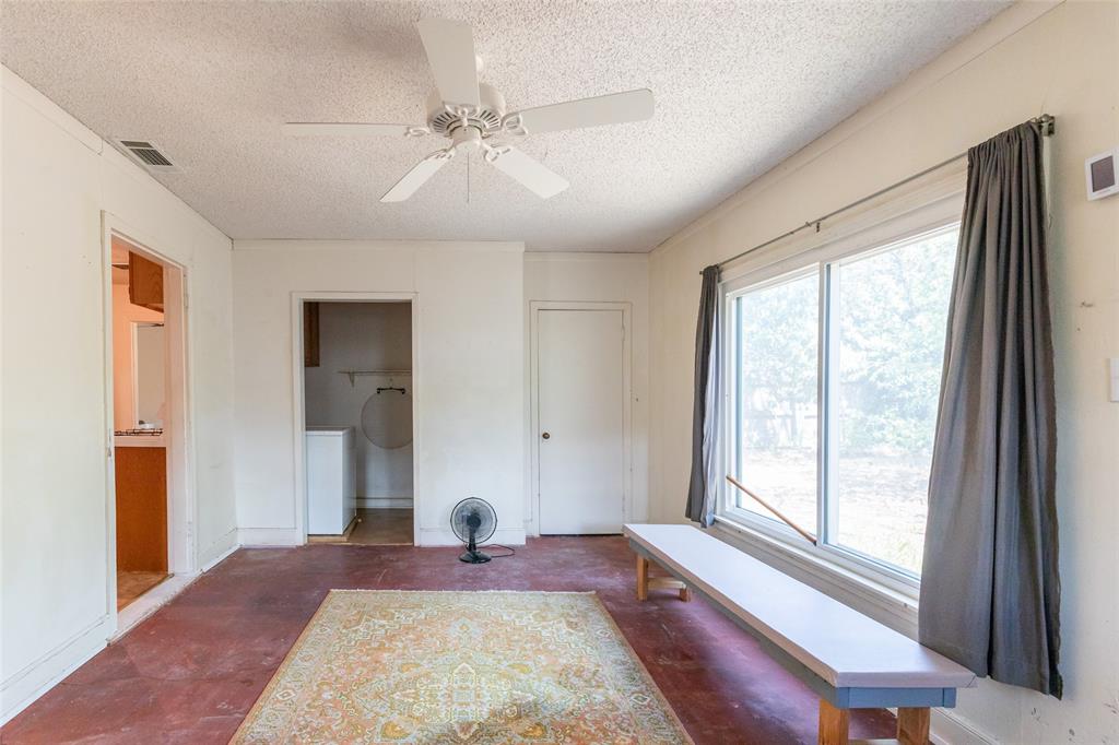 909 Grand Avenue Property Photo 16