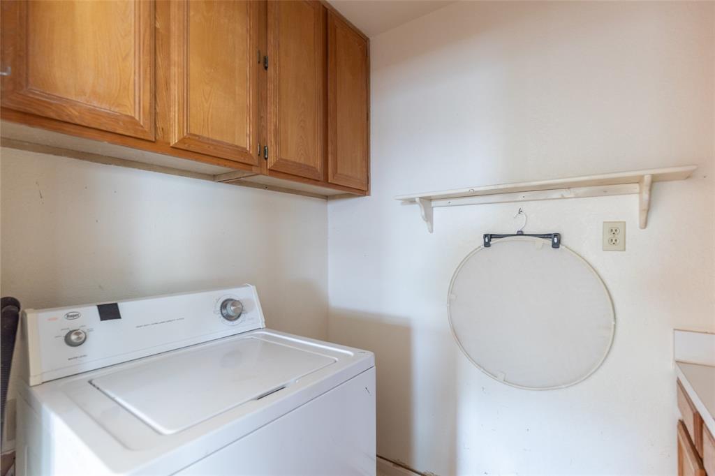 909 Grand Avenue Property Photo 18