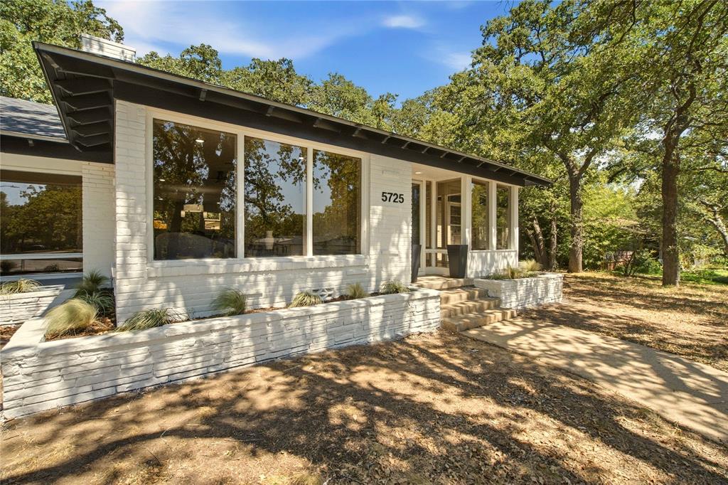 5725 Jacqueline Road Property Photo 4