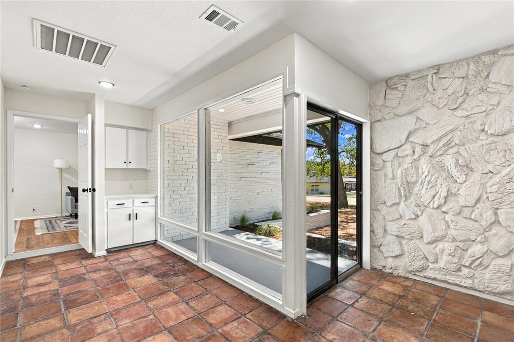 5725 Jacqueline Road Property Photo 21