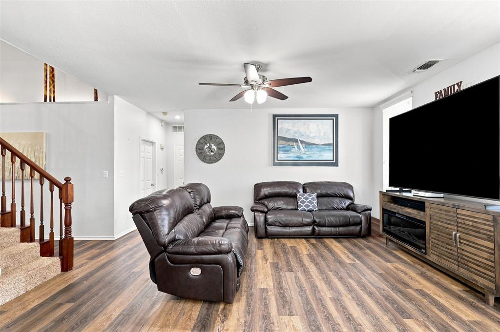 5108 Feather Crest Property Photo 12