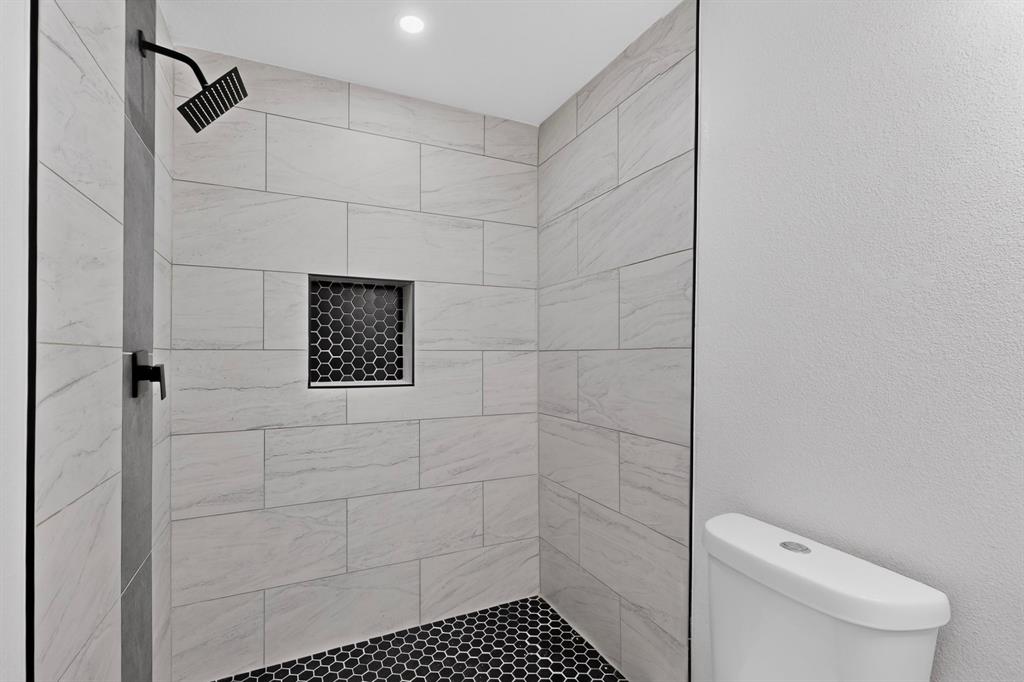4427 Frank Street Property Photo 29