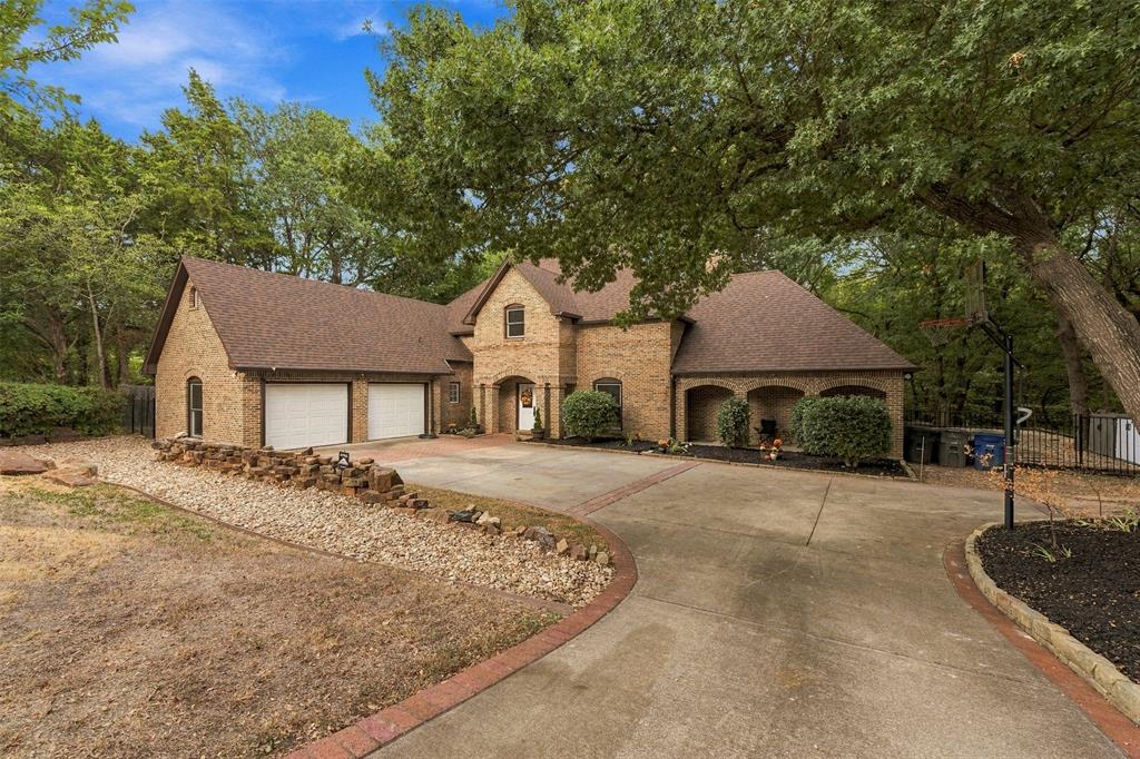 407 Ovilla Oaks Drive Property Photo 1