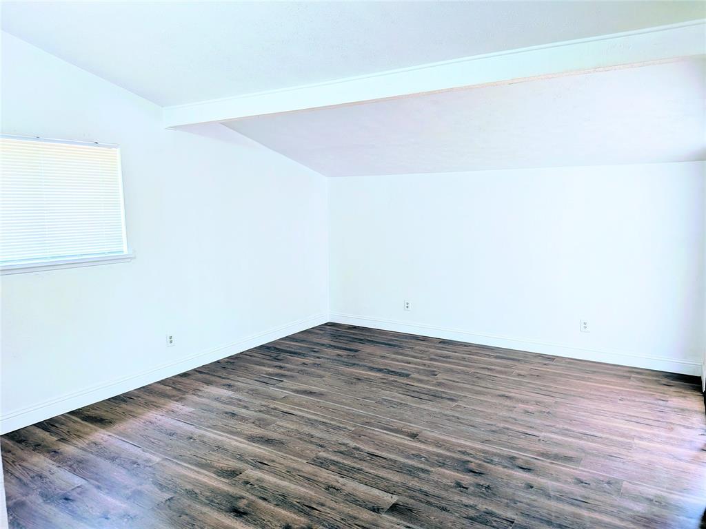 9015 High Plain Lane Property Photo 22