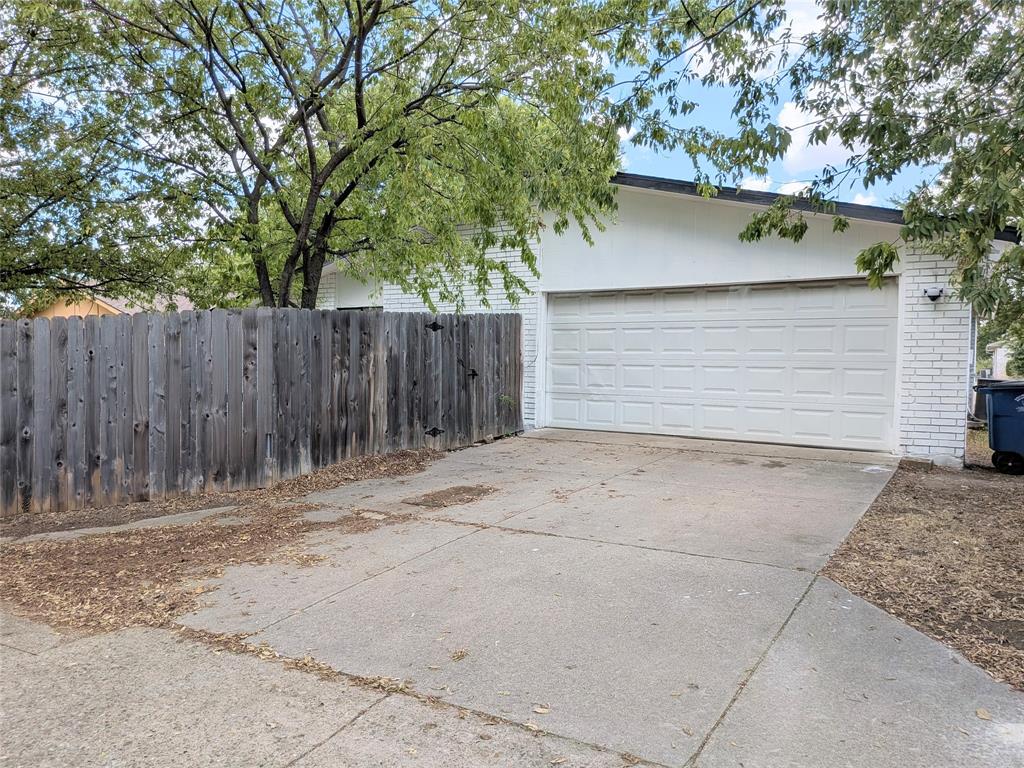 9015 High Plain Lane Property Photo 34