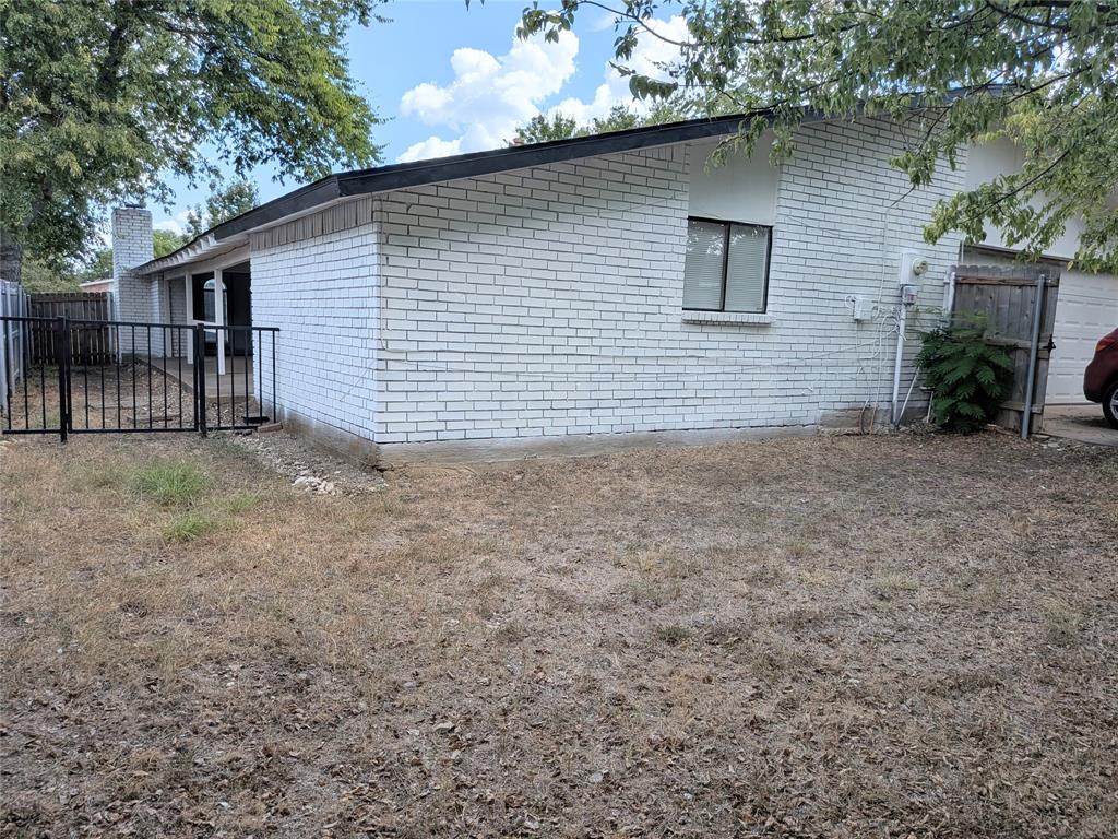 9015 High Plain Lane Property Photo 35