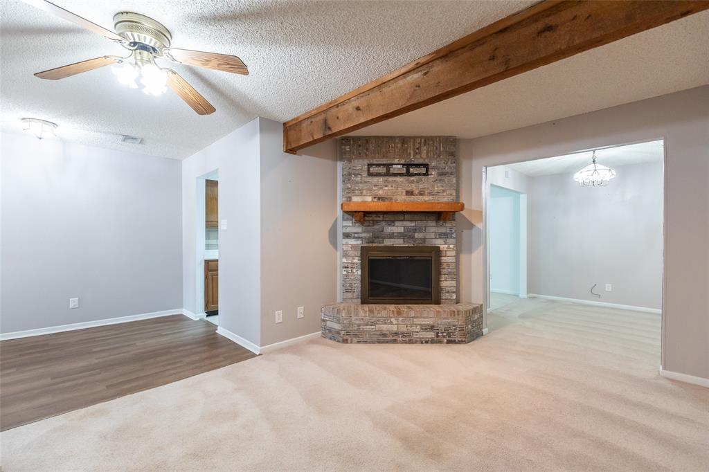 35 Crossroads Drive Property Photo 8