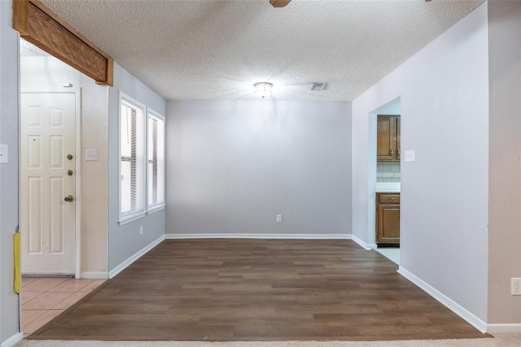 35 Crossroads Drive Property Photo 11