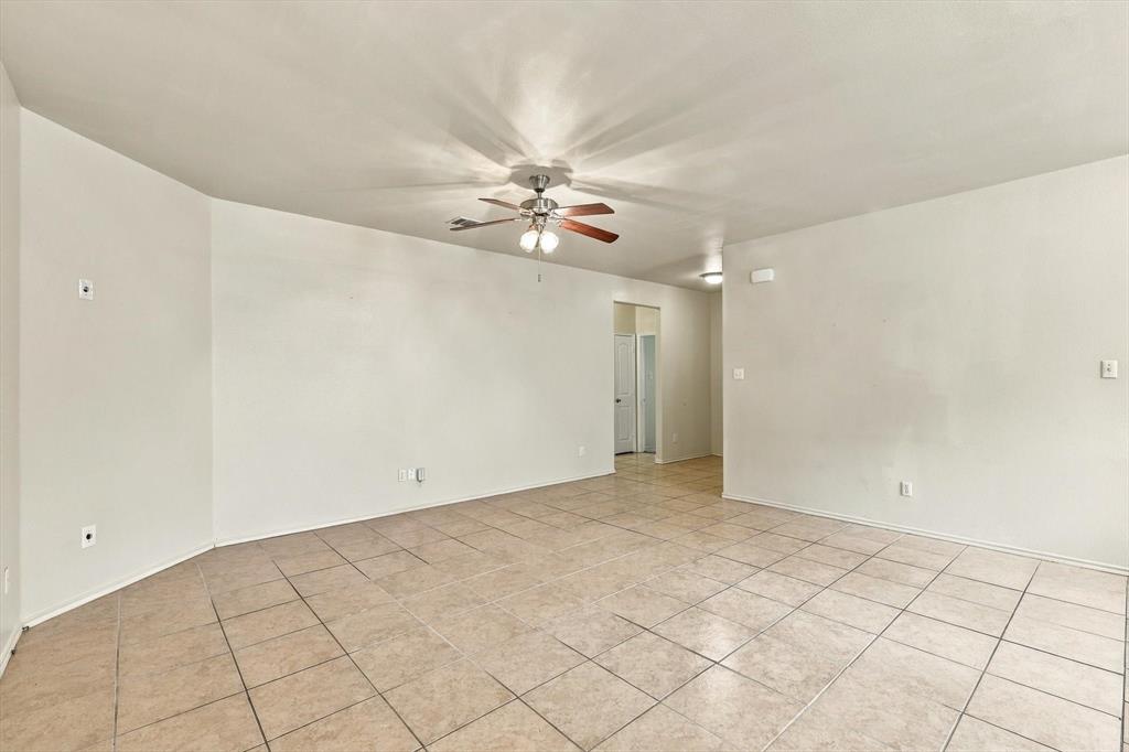 2515 Wynngate Drive Property Photo 8