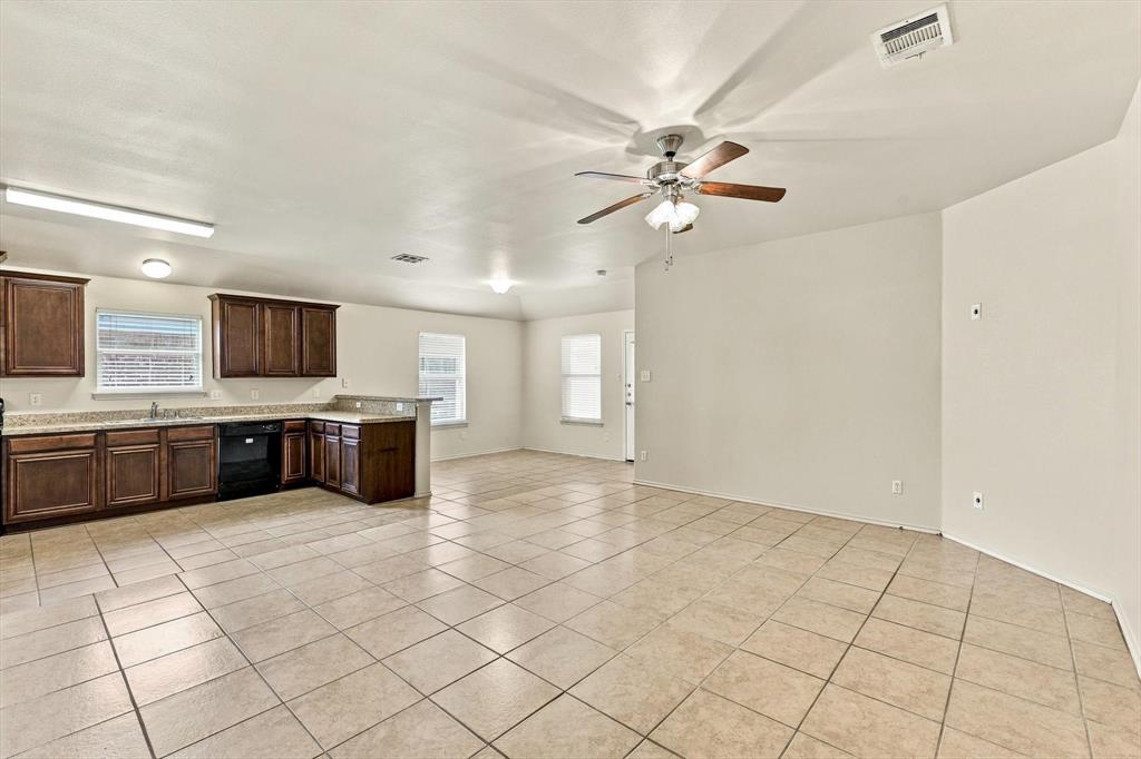 2515 Wynngate Drive Property Photo 11
