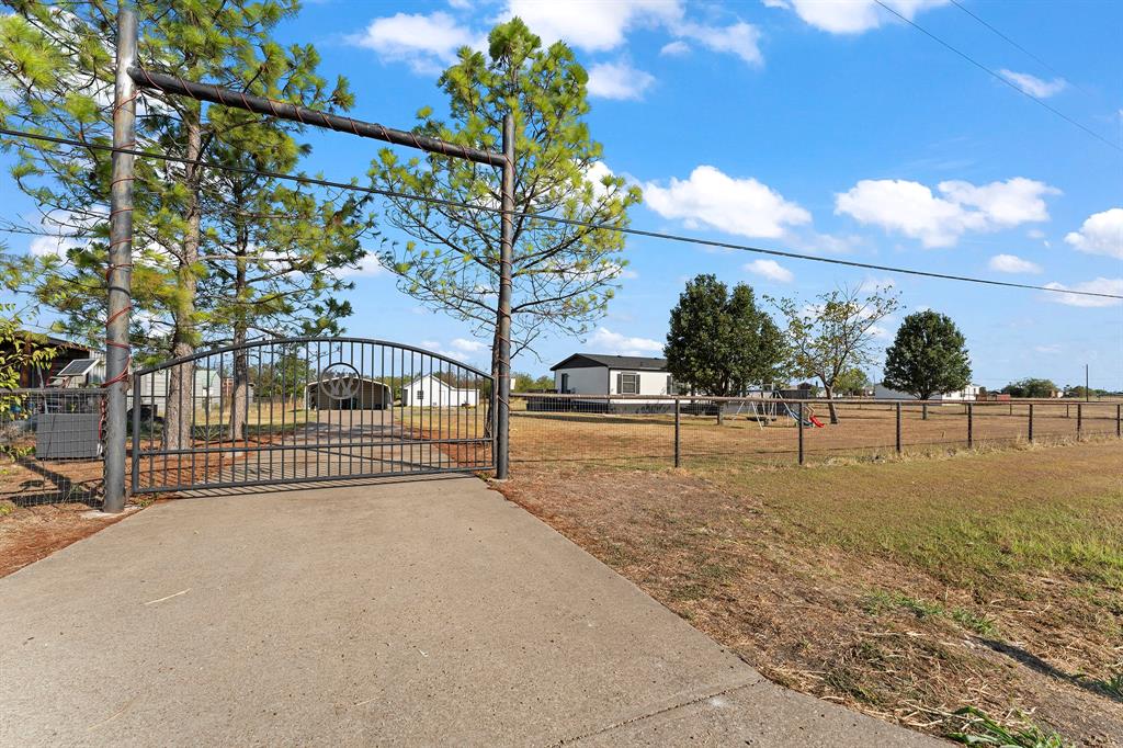 1222 Anglin Way