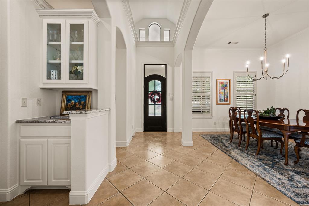 5813 Arbor Road Property Photo 7