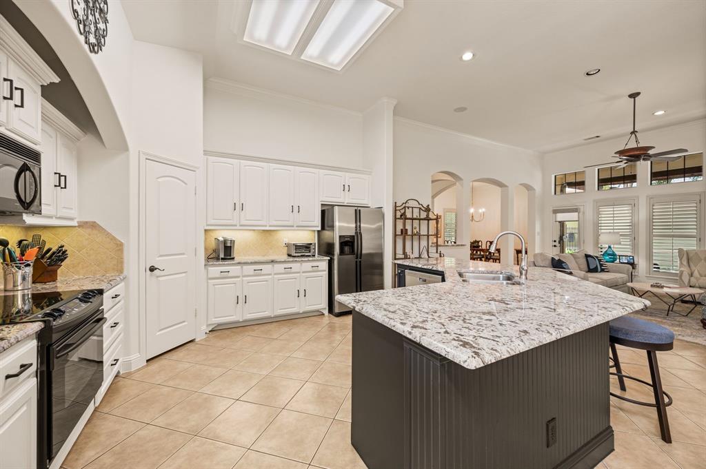5813 Arbor Road Property Photo 13