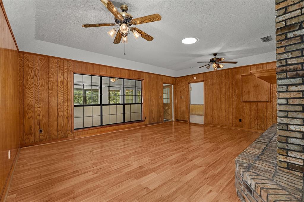297 James Street Property Photo 14