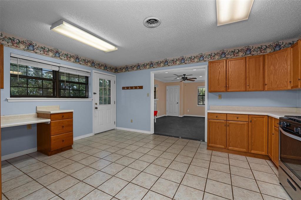 297 James Street Property Photo 28