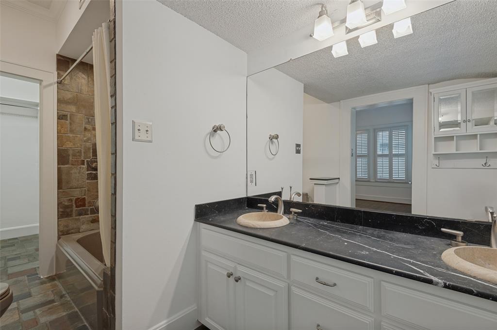 5606 Mercedes Avenue Property Photo 6