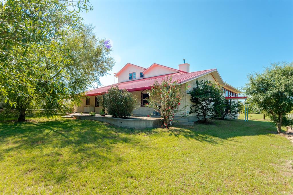 2548 Fm 857 Property Photo 4