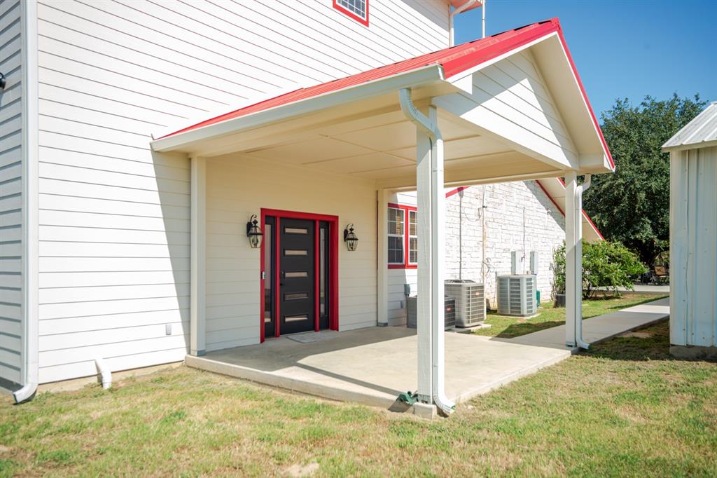 2548 Fm 857 Property Photo 6