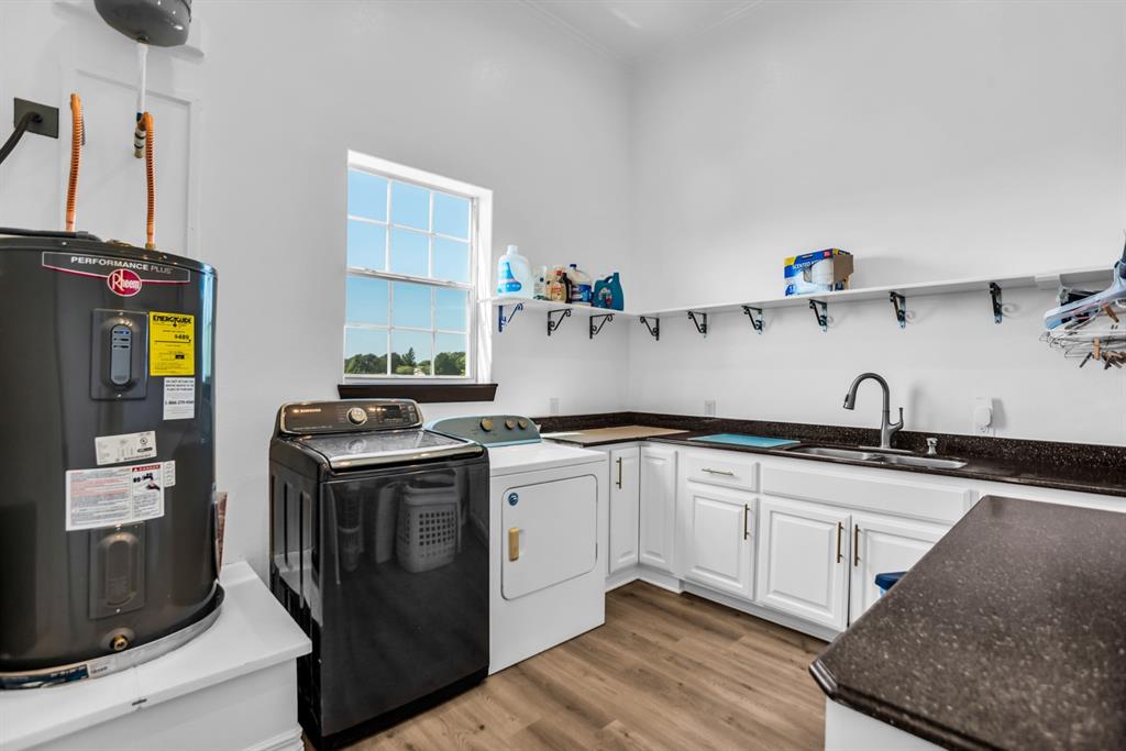 2548 Fm 857 Property Photo 15