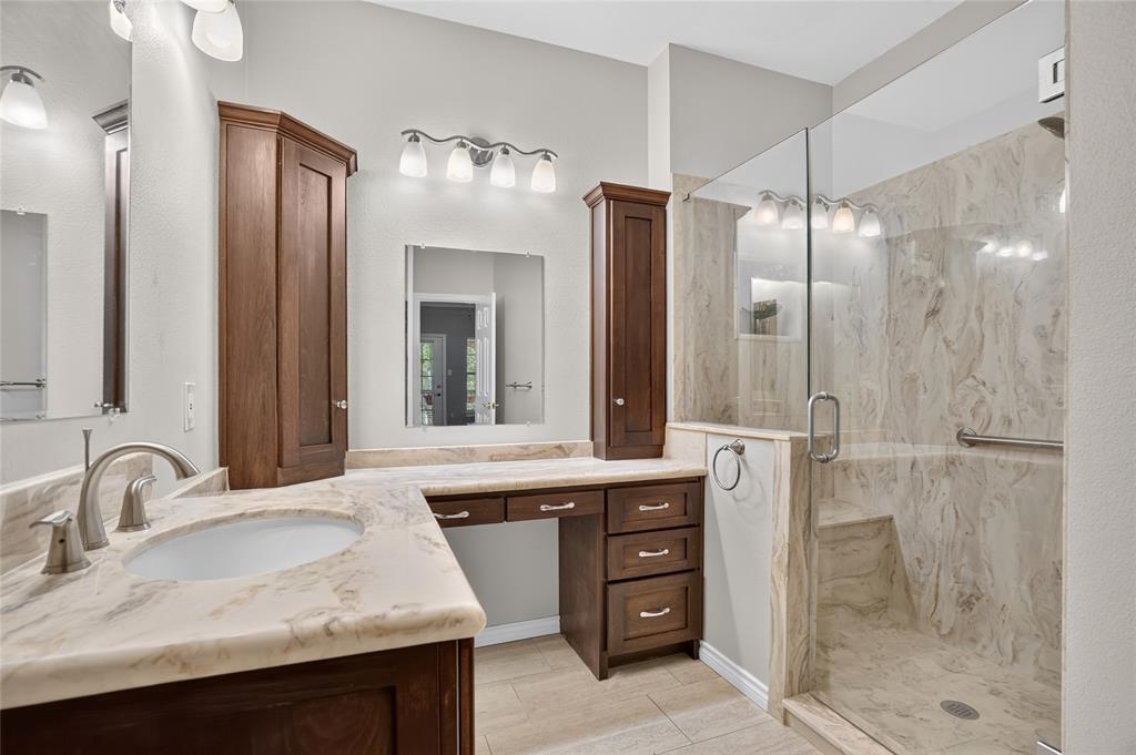 2104 Lakeforest Drive Property Photo 18