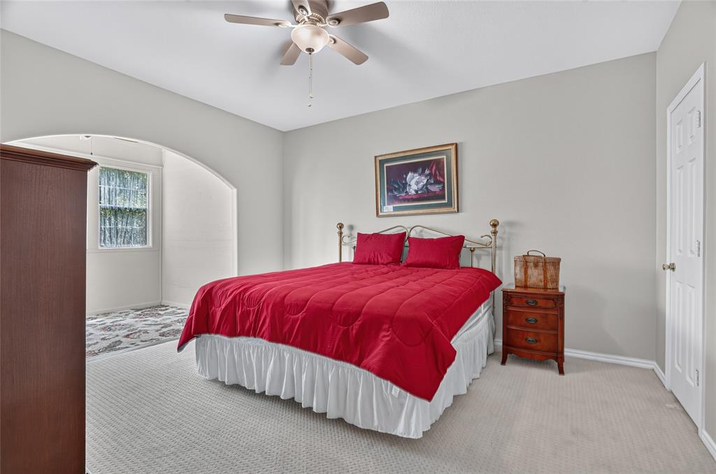 2104 Lakeforest Drive Property Photo 25