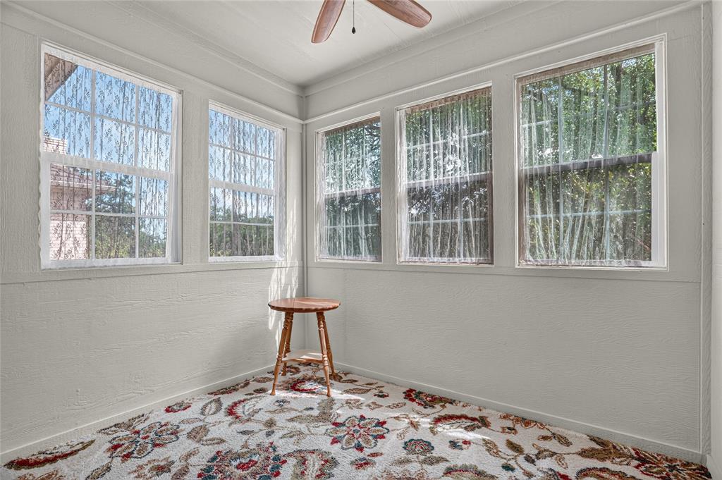 2104 Lakeforest Drive Property Photo 28