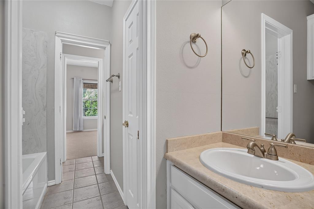 2104 Lakeforest Drive Property Photo 31