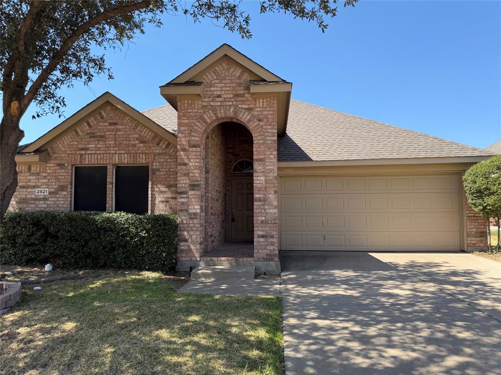 2821 Saddlebred Trail Property Photo 1