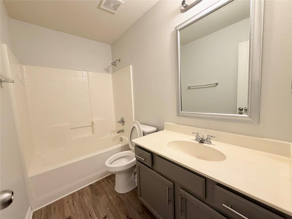 2821 Saddlebred Trail Property Photo 18