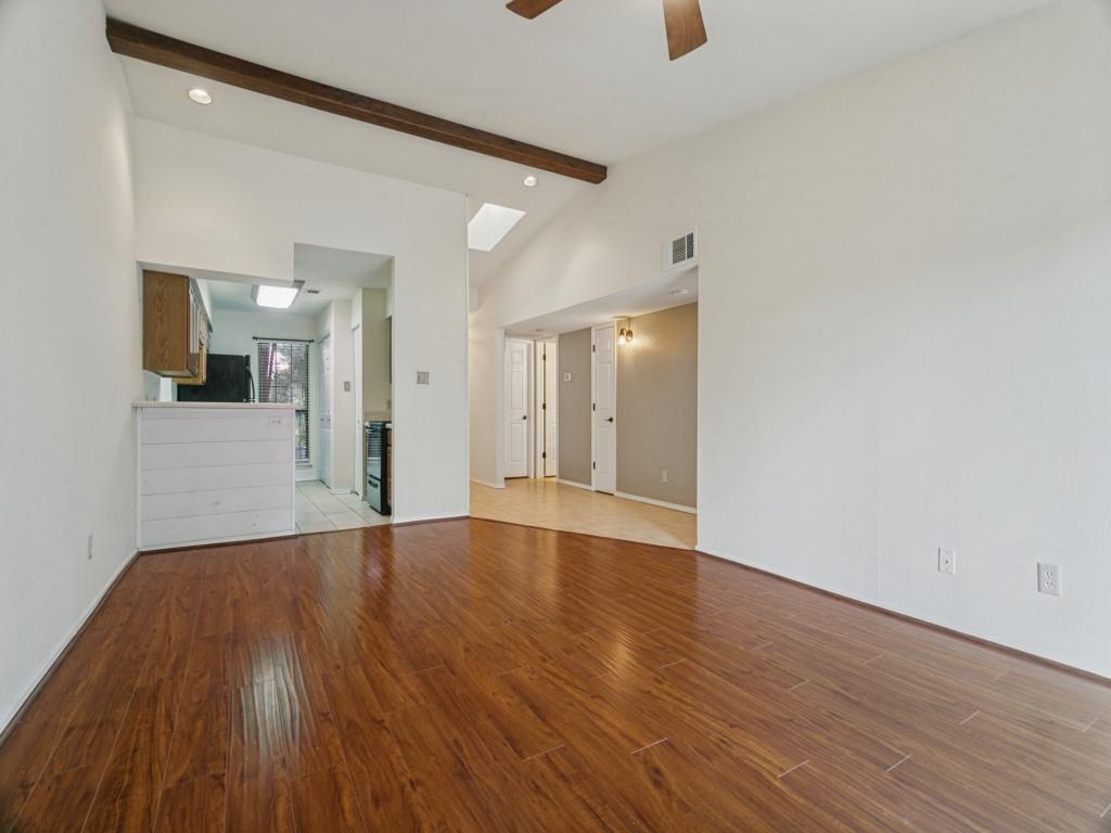 358 W Harwood Road G Property Photo 1