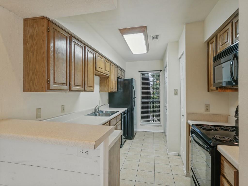 358 W Harwood Road G Property Photo 4