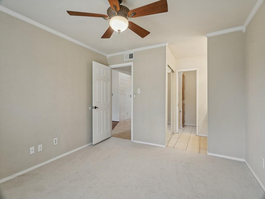 358 W Harwood Road G Property Photo 7